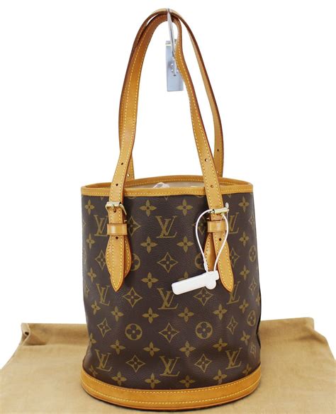 louis vuitton bucket bag price.